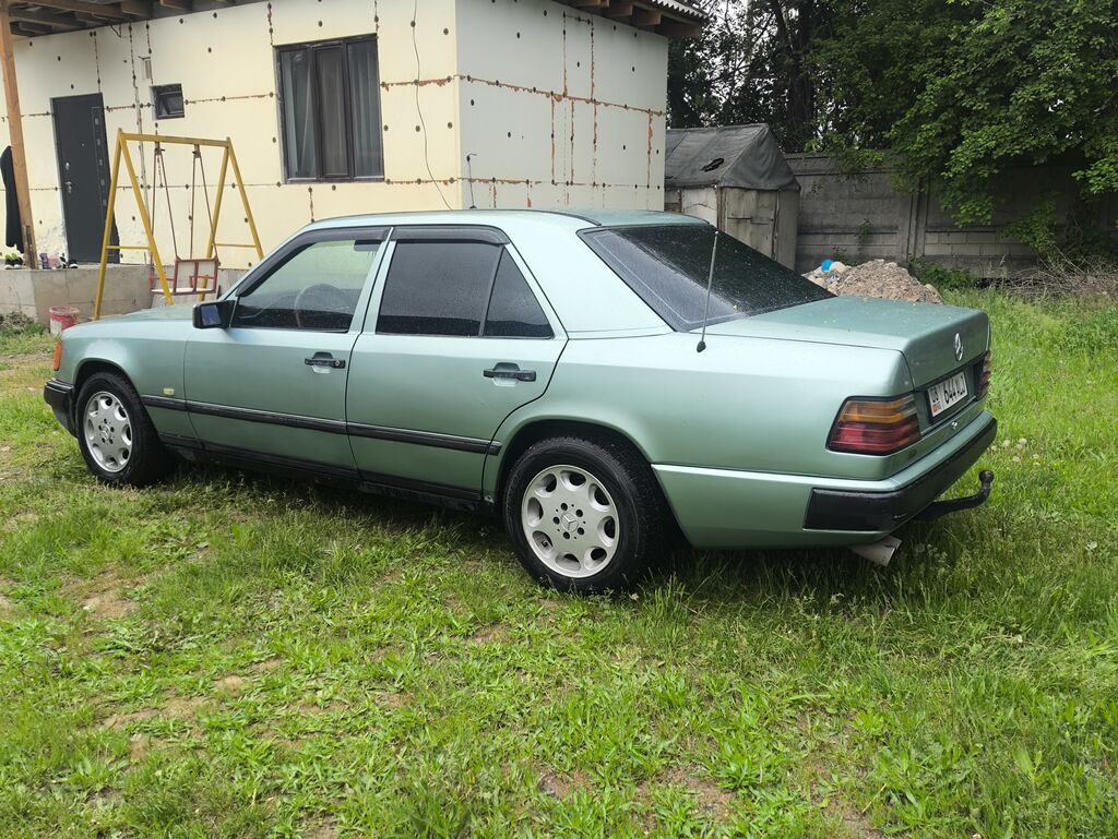 Mercedes-Benz W124: 1987 г., 3 л, Механика, Дизель, Седан: фото 4