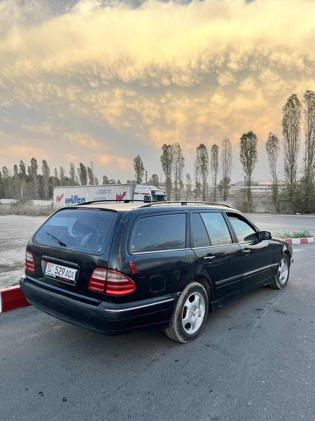 Mercedes-Benz E-Class: 2000 г., 2.6 л, Автомат, Газ, Универсал: фото 7