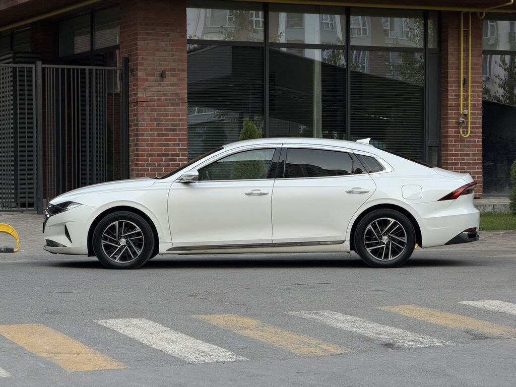 Hyundai Grandeur: 2021 г., 3 л, Автомат, Газ, Седан: фото 5