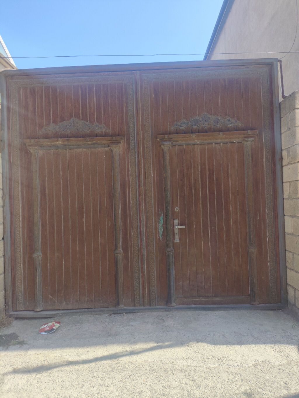 Mehdiabad qaz idarəsinin yanında ev satılır.torpaq tikinti təyinatlı