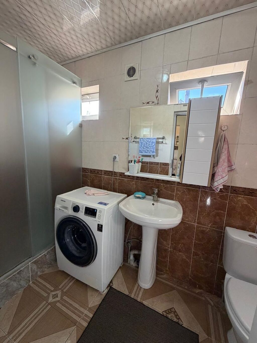 4 комнаты, 76 м², 4 соток, Бишкек, Аламединский рынок / базар Риэлтор: фото 3