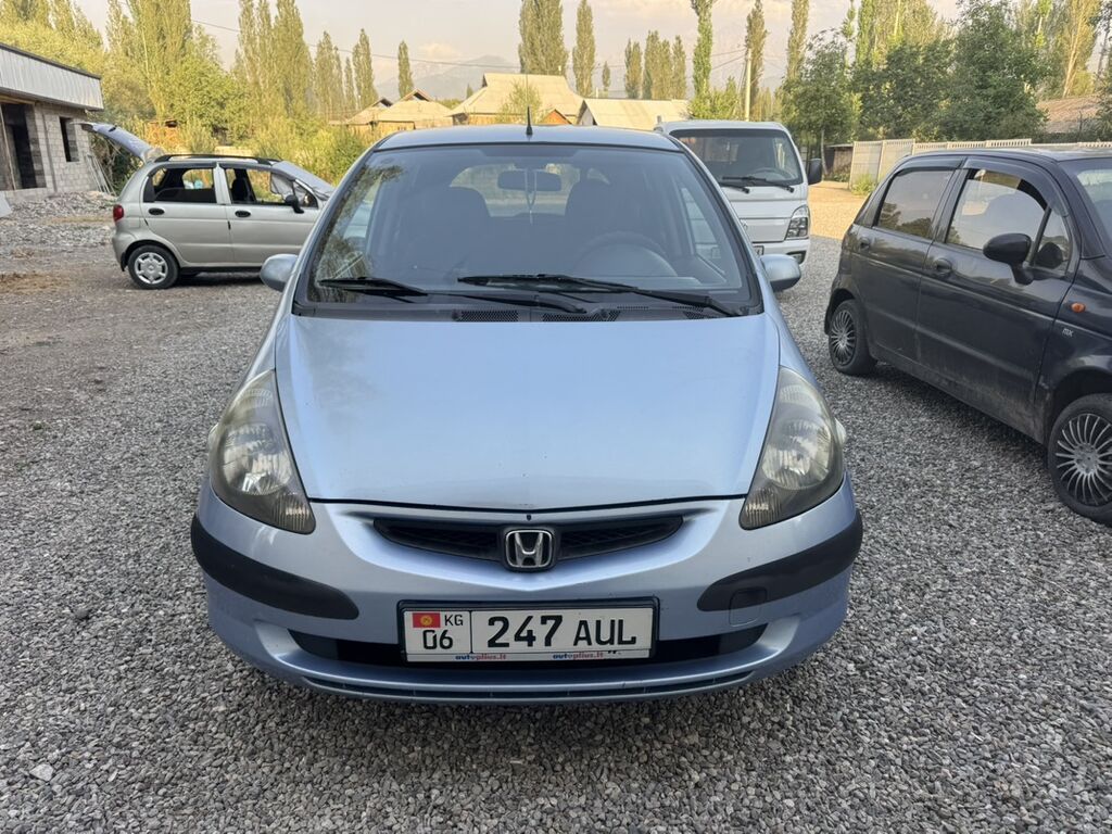 Honda Jazz: 2004 г., 1.5 л, Механика, Бензин, Хэтчбэк: фото 3