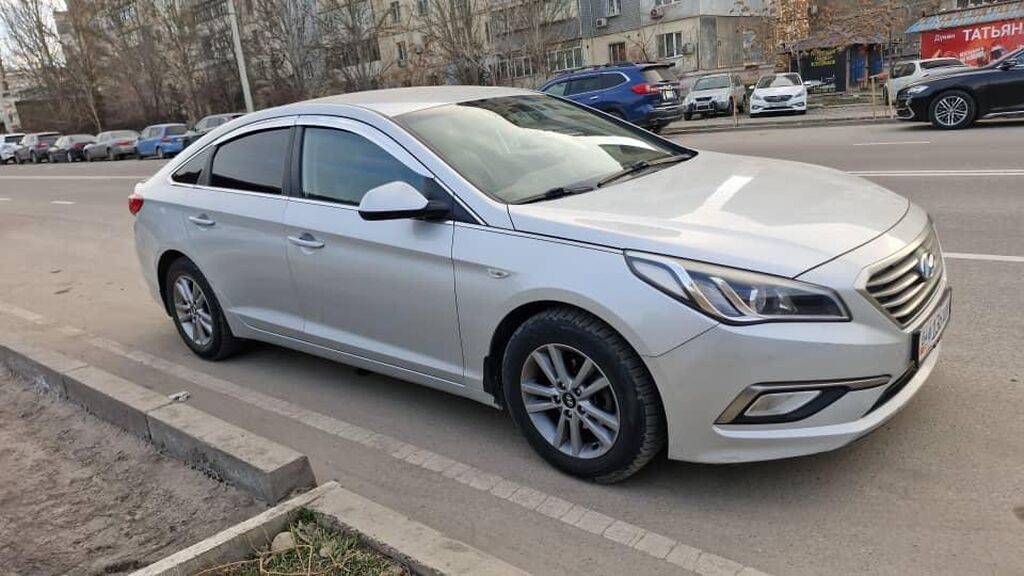 Hyundai Sonata: 2015 г., 2 л, Автомат, Газ, Седан: фото 4