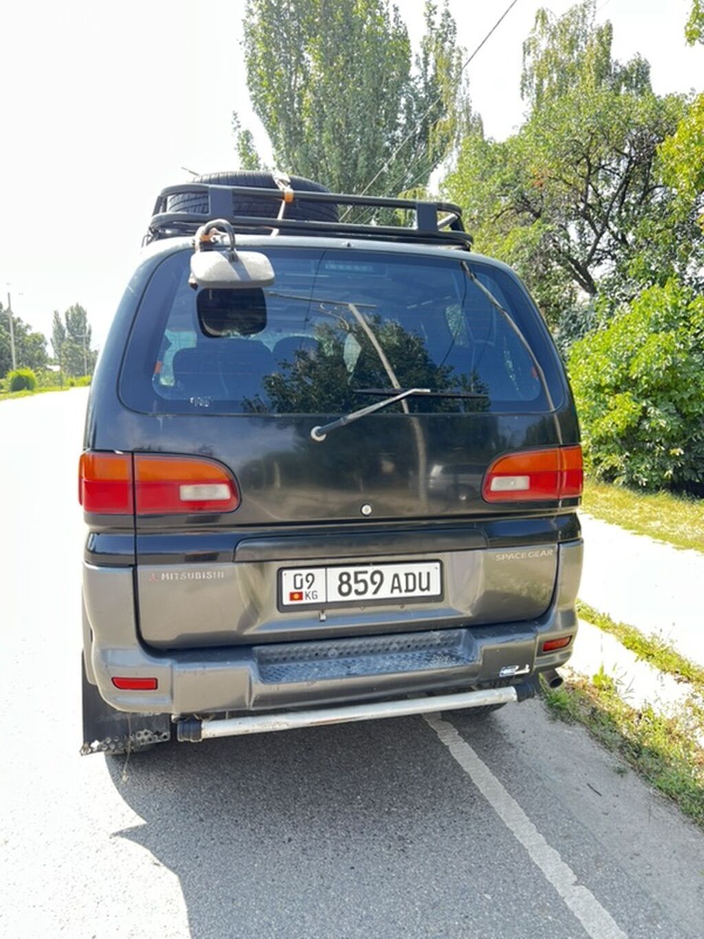 Mitsubishi Delica: 1997 г., 3 л, Автомат, Газ, Минивэн: фото 4