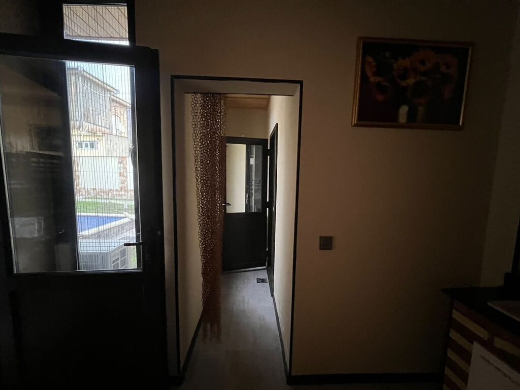 5 otaqlı, 110 kv. m, Orta təmir