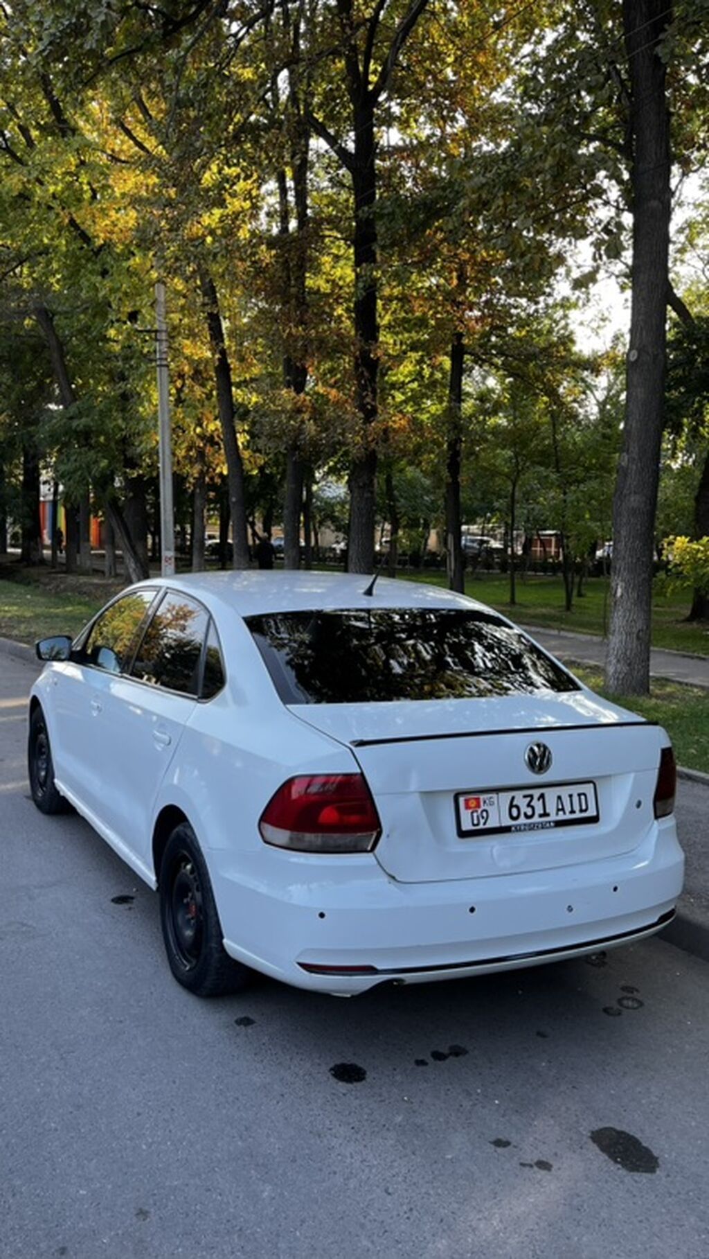 Volkswagen Polo: 2013 г., 1.6 л, Автомат, Бензин, Седан: фото 4