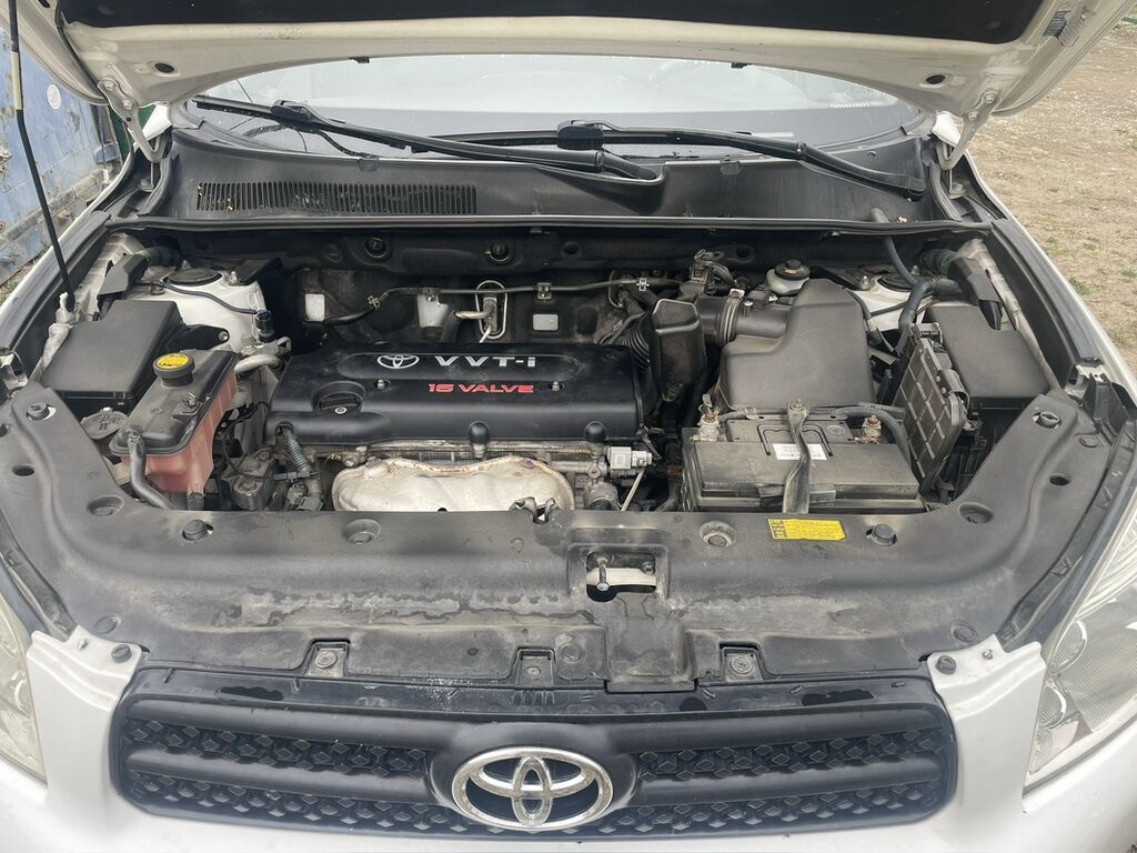 Toyota RAV4: 2007 г., 2.4 л, Автомат, Бензин, Кроссовер: фото 8