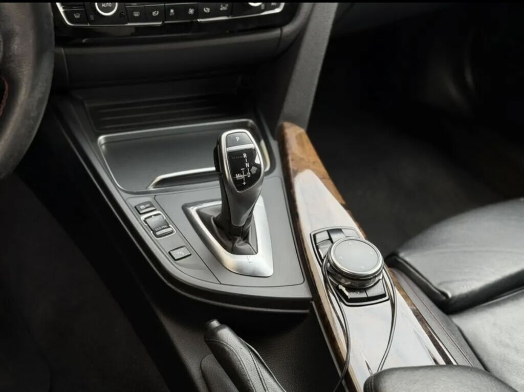 BMW 3 series: 2016 г., 2 л, Автомат, Бензин, Седан: фото 6