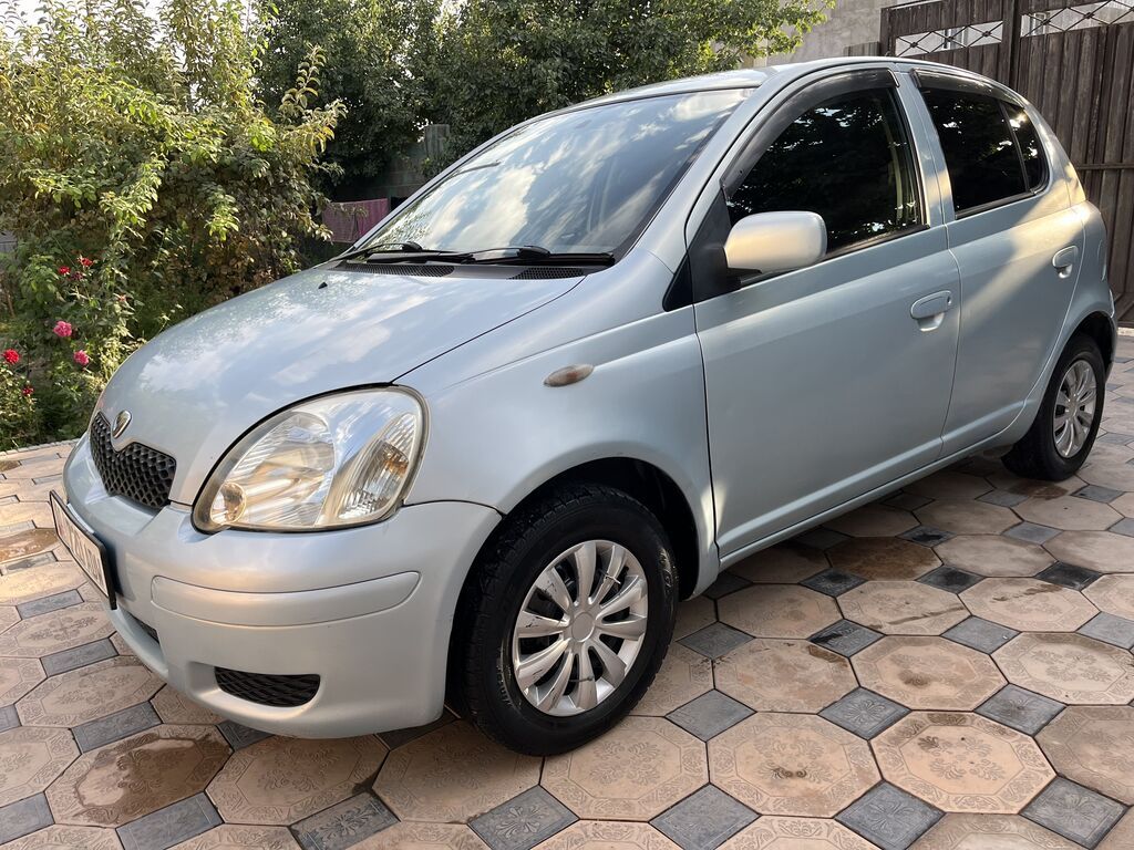 Toyota Vitz: 2003 г., 1.3 л, Механика, Бензин, Хэтчбэк: фото 7