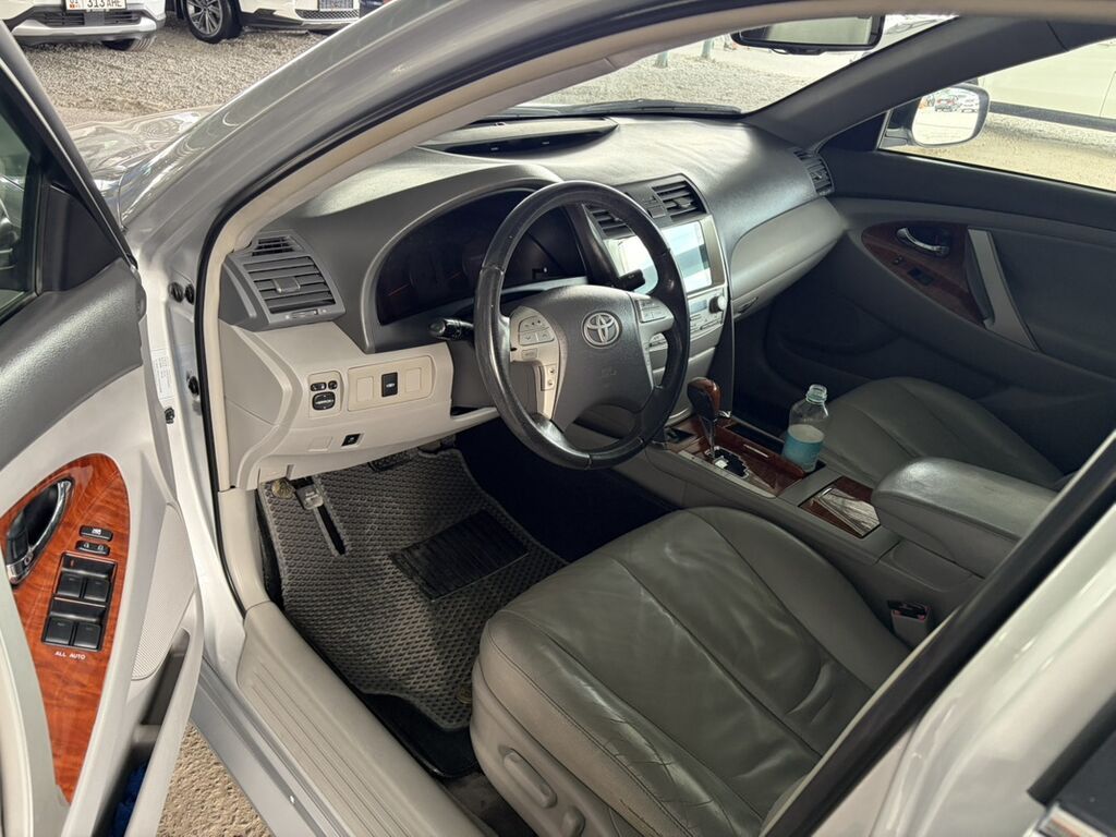 Toyota Camry: 2010 г., 2.5 л, Автомат, Бензин, Седан: фото 6