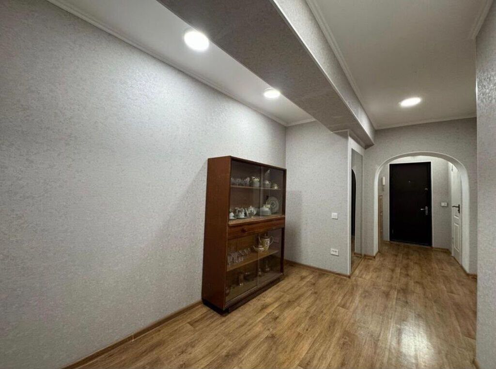 3 комнаты, 67 м², Индивидуалка, 2 этаж, Свежий ремонт — фото 7