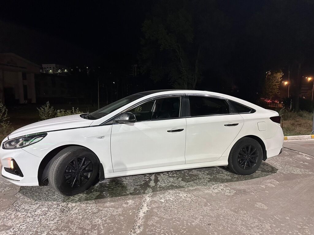 Hyundai Sonata: 2019 г., Автомат, Бензин, Седан: фото 2