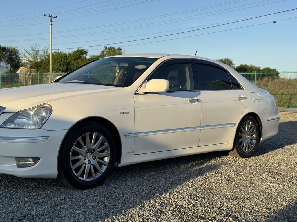 Toyota Crown Majesta: 2004 г., 4.3 л, Автомат, Бензин, Седан: фото 5