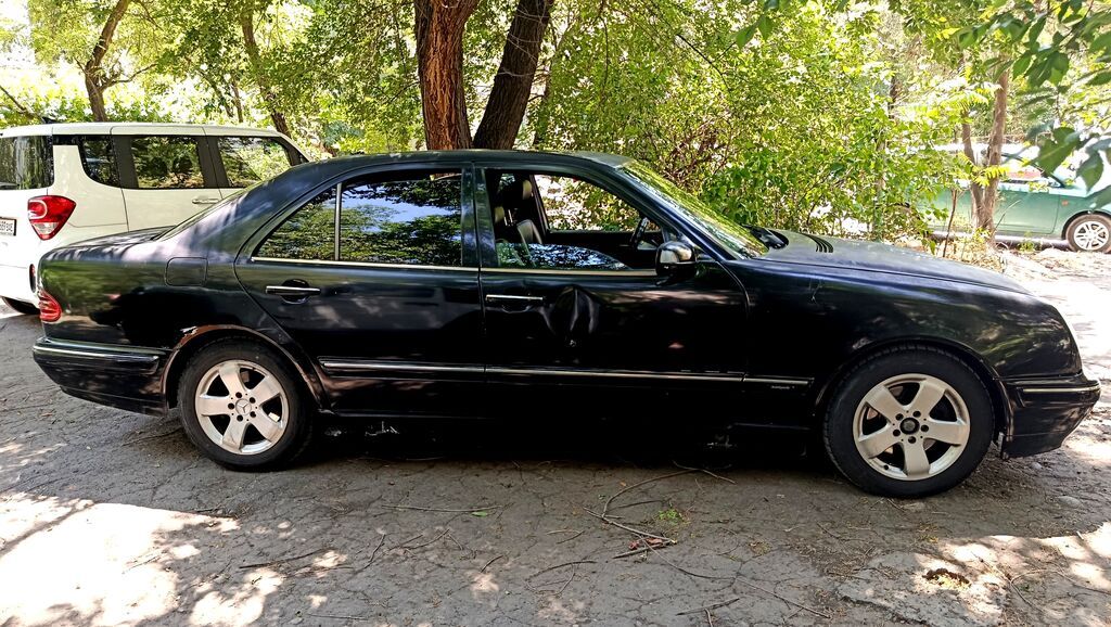 Mercedes-Benz E-Class: 2000 г., 3.2 л, Автомат, Дизель, Седан: фото 5