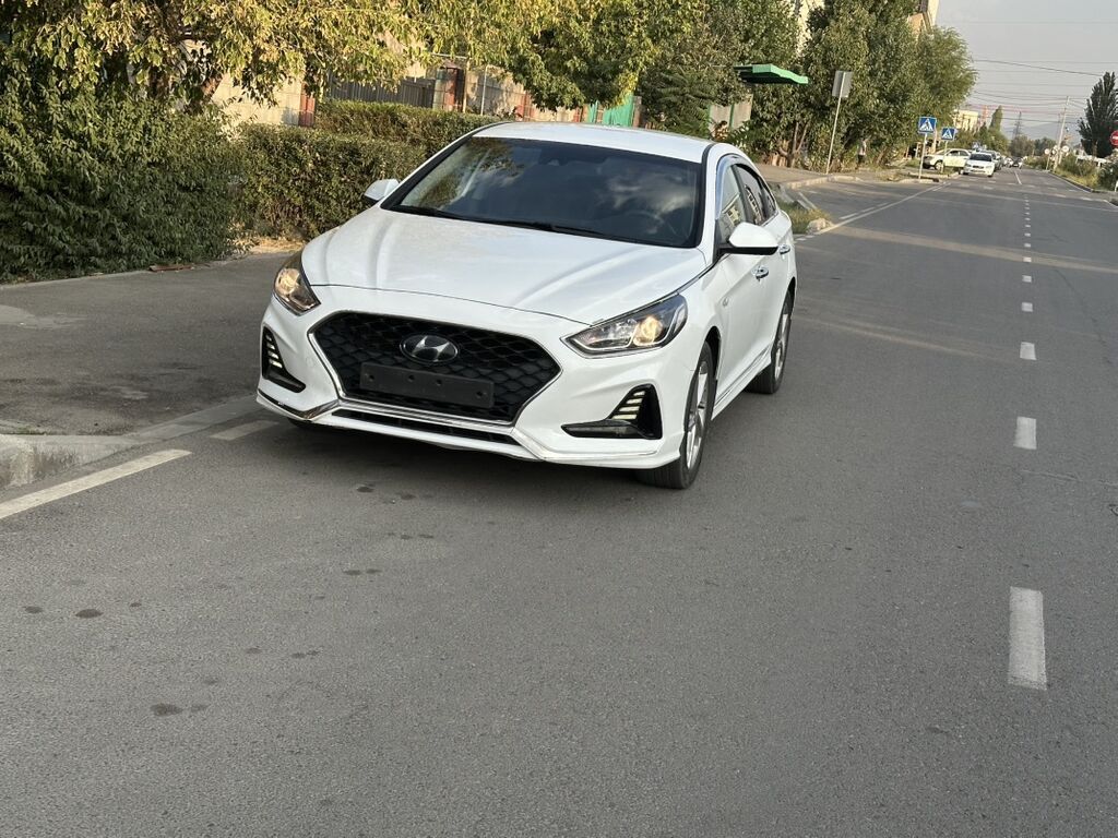 Hyundai Sonata: 2021 г., 2 л, Автомат, Газ, Седан: фото 1