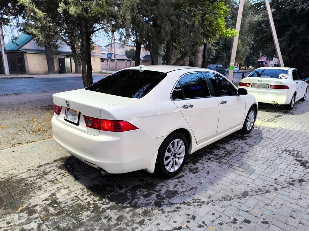 Honda Accord: 2004 г., 2 л, Автомат, Бензин, Седан: фото 8