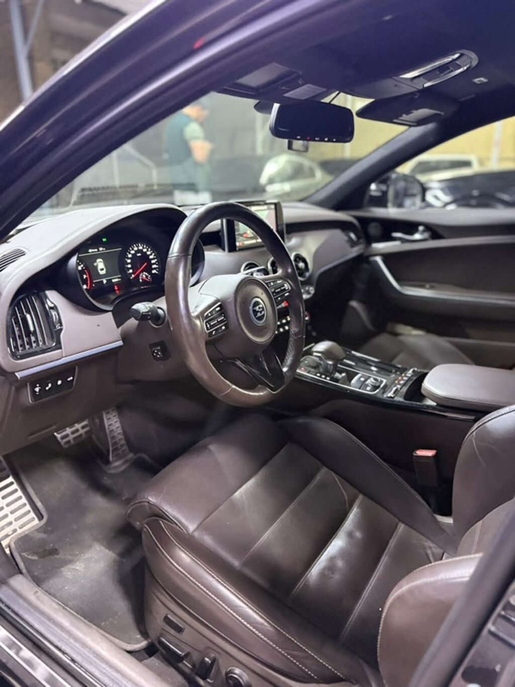 Kia Stinger: 2017 г., 2 л, Автомат, Бензин, Фастбек: фото 6