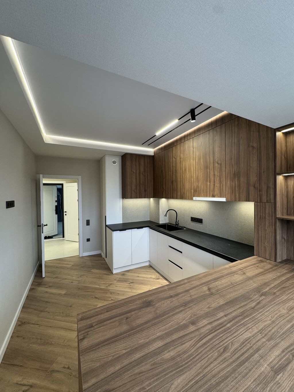 2 комнаты, 57 м², АЮ Гранд Элитка, 5 этаж, Дизайнерский ремонт: фото 2
