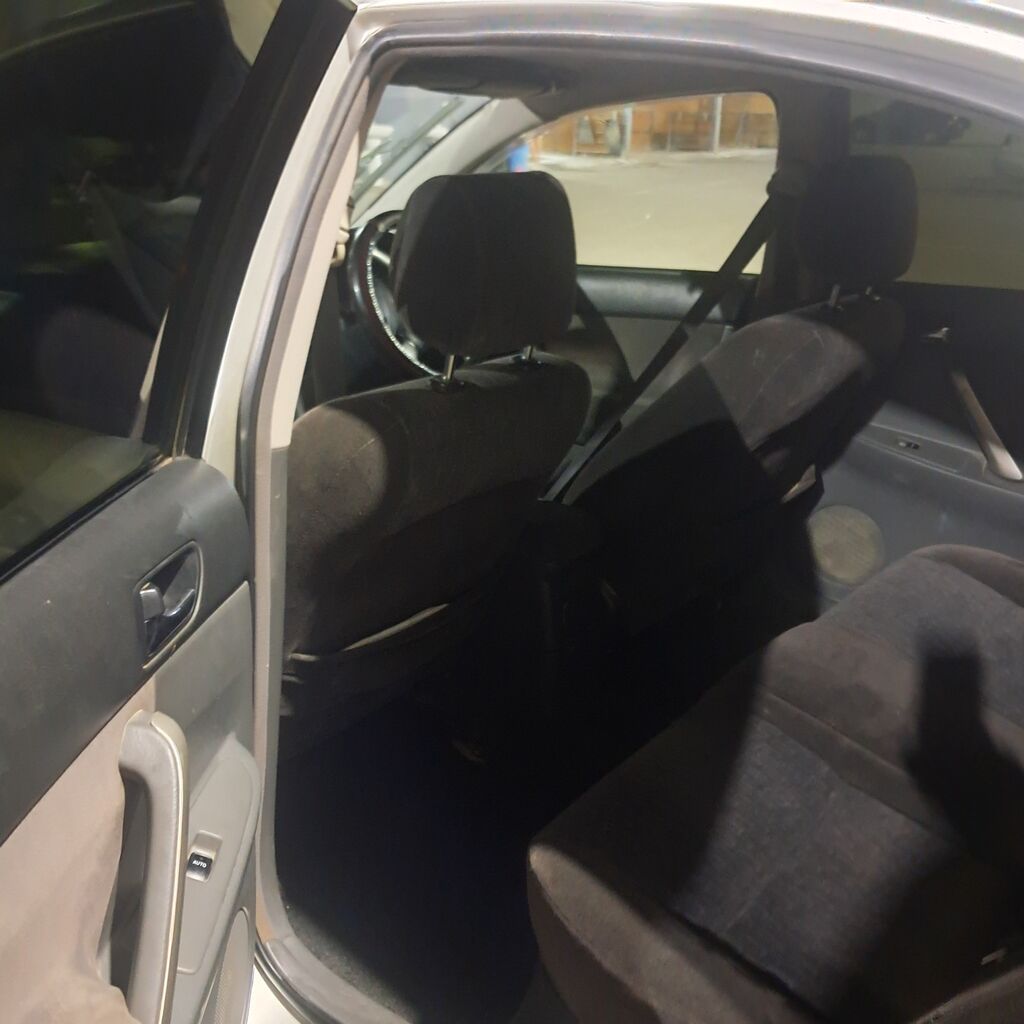 Toyota Allion: 2003 г., 0.2 л, Автомат, Бензин, Седан: фото 4