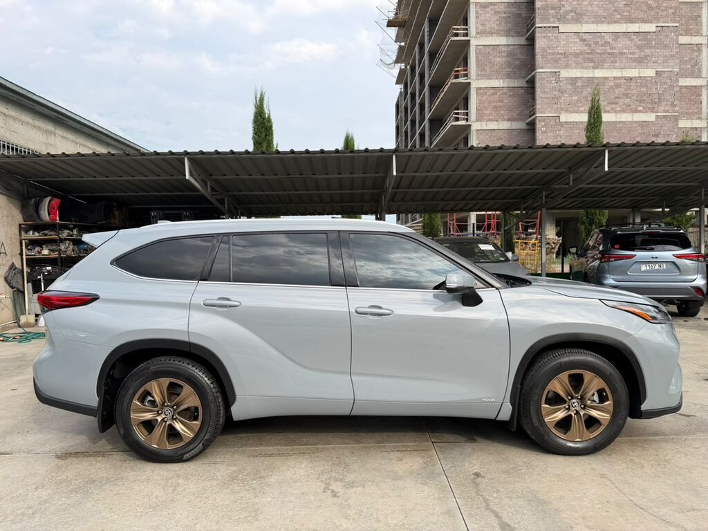 Toyota Highlander: 2022 г., 2.5 л, Вариатор, Гибрид, Кроссовер: фото 5