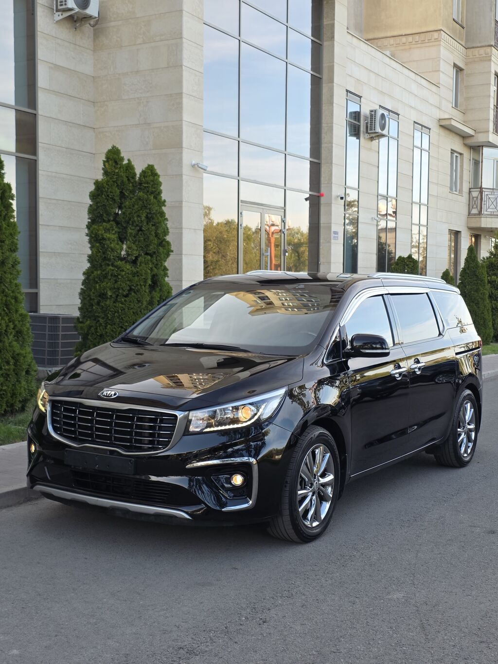 Kia Carnival: 2019 г., 2.2 л, Автомат, Дизель, Минивэн: фото 3