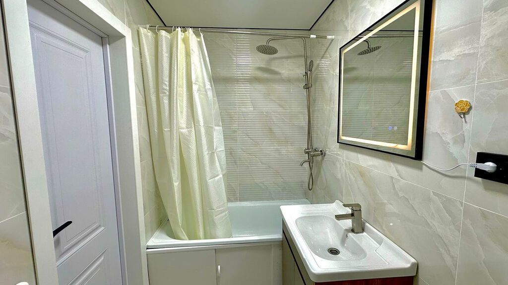 3 комнаты, 70 м², Восток-5 мкр 104 серия, 5 этаж, Евроремонт: фото 4
