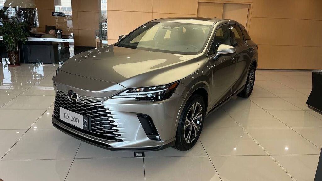 Lexus RX: 2025 г., 2 л, Автомат, Бензин, Кроссовер: фото 2