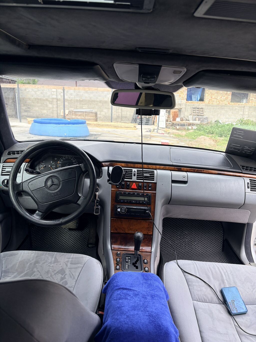 Mercedes-Benz E-Class: 1998 г., 4.3 л, Автомат, Бензин, Седан: фото 6