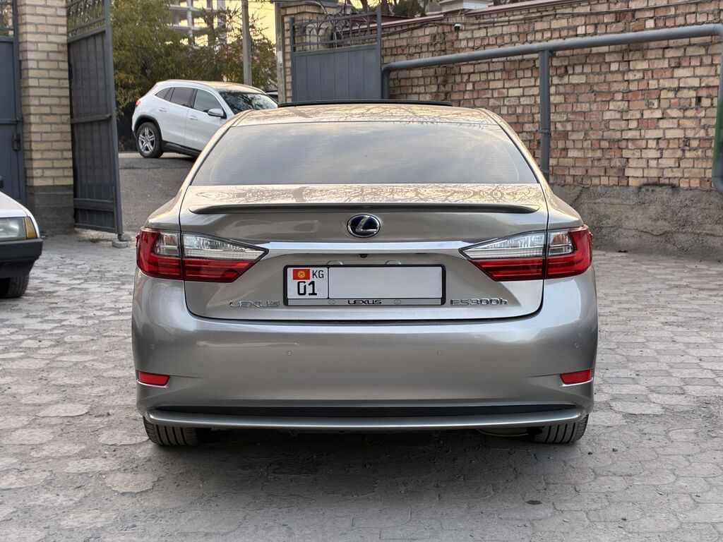 Lexus ES: 2015 г., 2.5 л, Автомат, Гибрид, Седан: фото 6