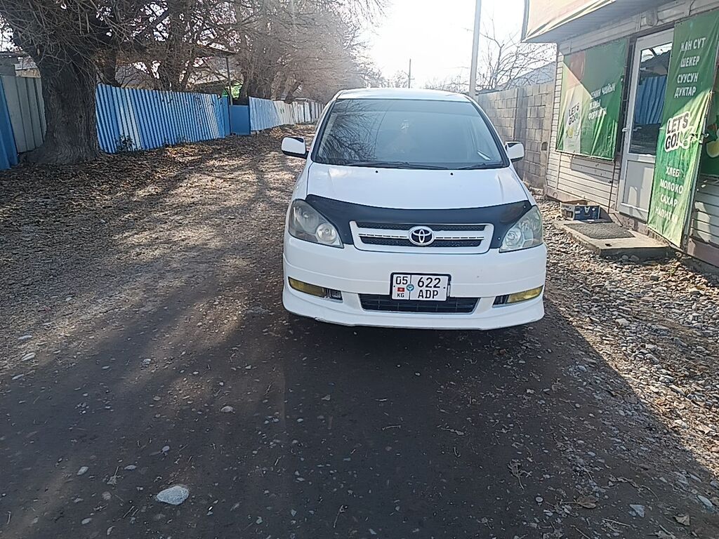 Toyota Ipsum: 2002 г., 2.4 л, Автомат, Бензин, Минивэн: фото 5