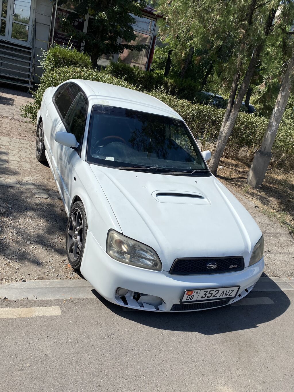 Subaru Legacy: 2000 г., Автомат, Седан: фото 2