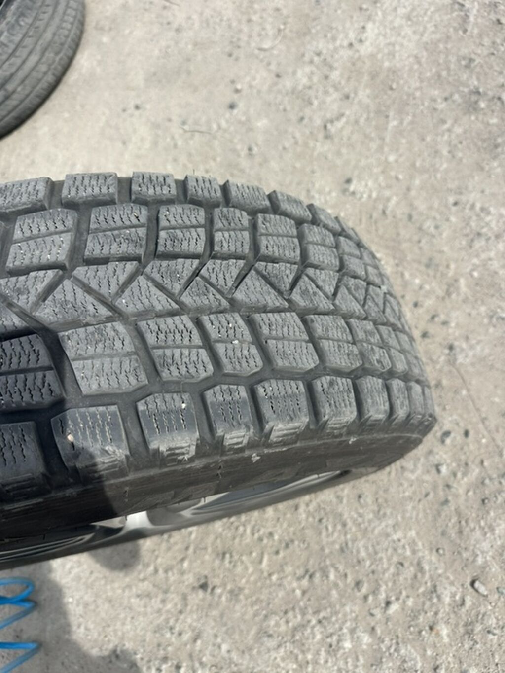 Колеса в сборе 235 / 60 / R 18, Зима, Б/у, Комплект, Внедорожные (АТ/МТ), Литые, отверстий - 5: фото 5