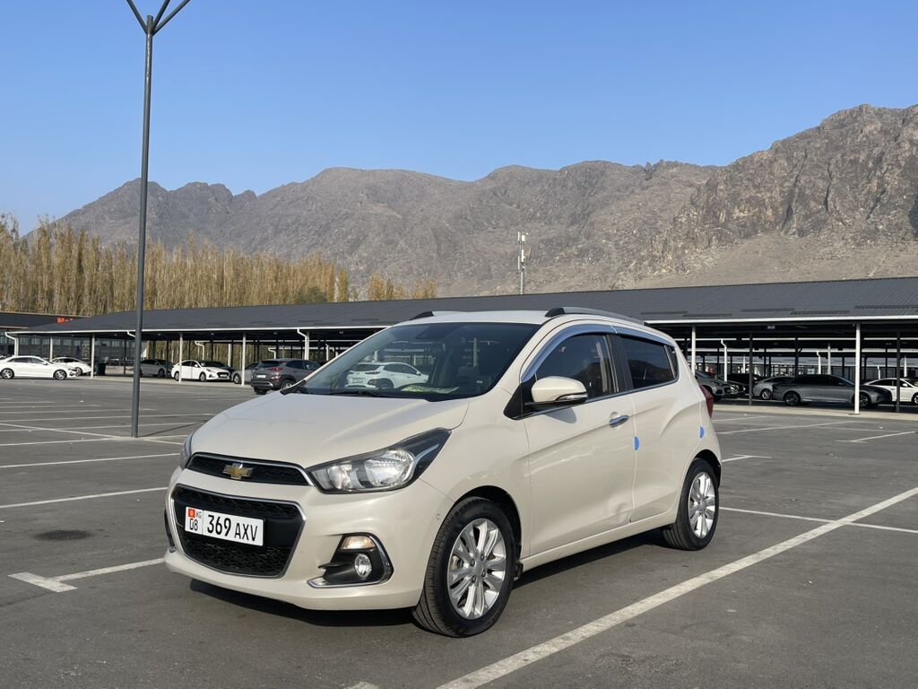 Chevrolet Spark: 2016 г., 1 л, Вариатор, Бензин, Хэтчбэк: фото 2