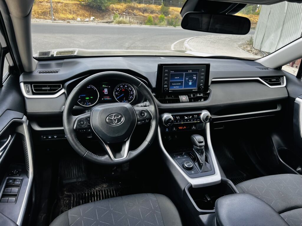 Toyota RAV4: 2022 г., 2.5 л, Автомат, Гибрид, Кроссовер: фото 5