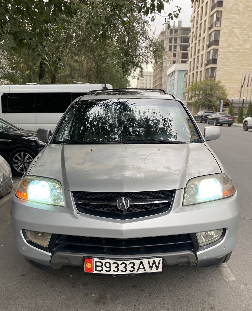 Acura MDX: 2002 г., 3.5 л, Автомат, Бензин, Внедорожник: фото 2