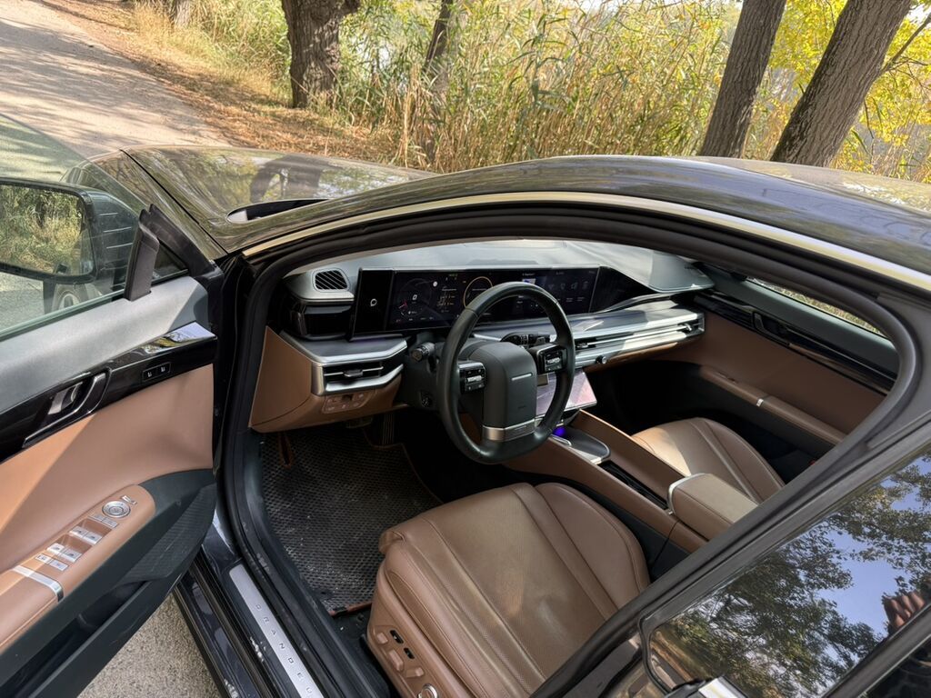 Hyundai Grandeur: 2024 г., 1.6 л, Автомат, Бензин, Фастбек: фото 5