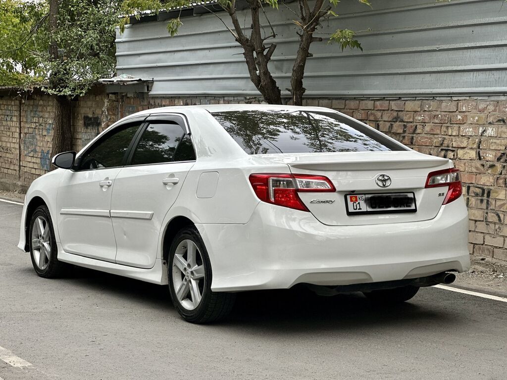 Toyota Camry: 2013 г., 2.5 л, Автомат, Бензин, Седан: фото 4