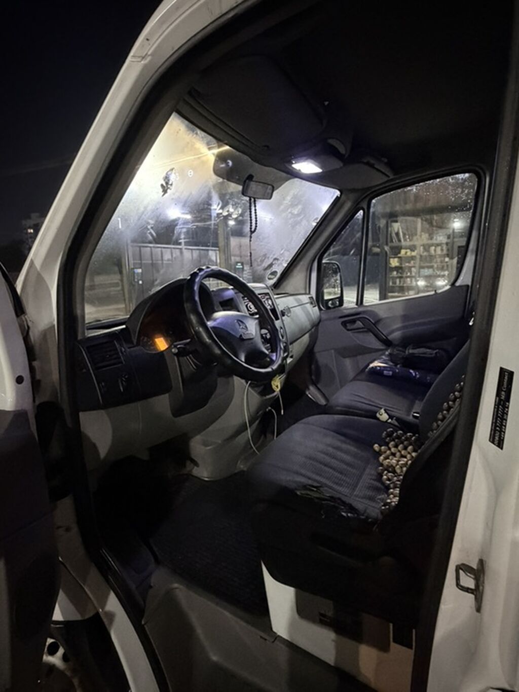 Продаю Mercedes-Benz Sprinter Год:2012 Объем: 2.7 КПП: Механика: фото 7