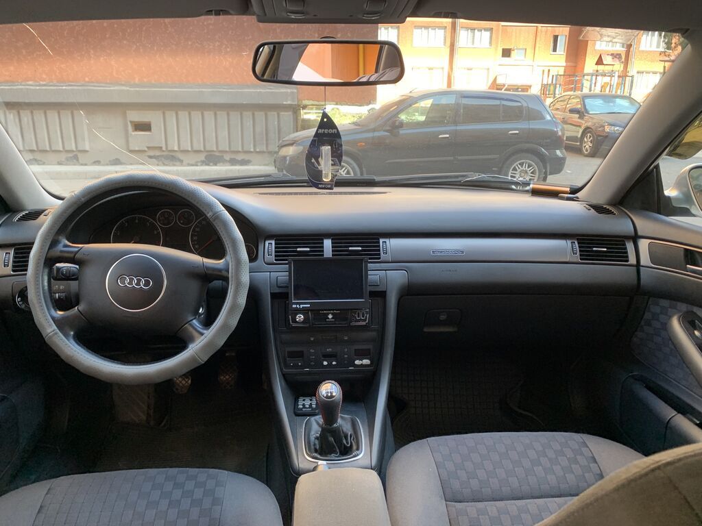 Audi A6: 2002 г., 2.4 л, Механика, Бензин, Универсал: фото 7