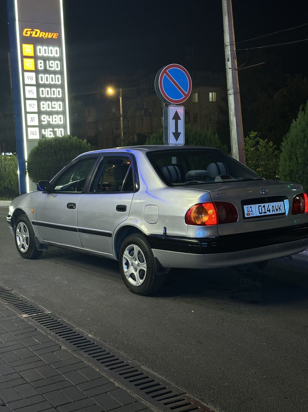 Toyota Corolla: 1998 г., 1.5 л, Автомат, Бензин, Седан: фото 3