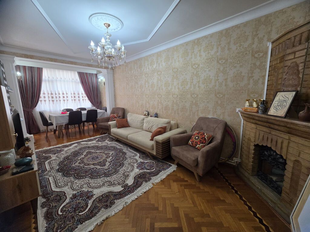 Bakı, 3 otaqlı, Köhnə tikili, m. Nəsimi, 74 kv. m