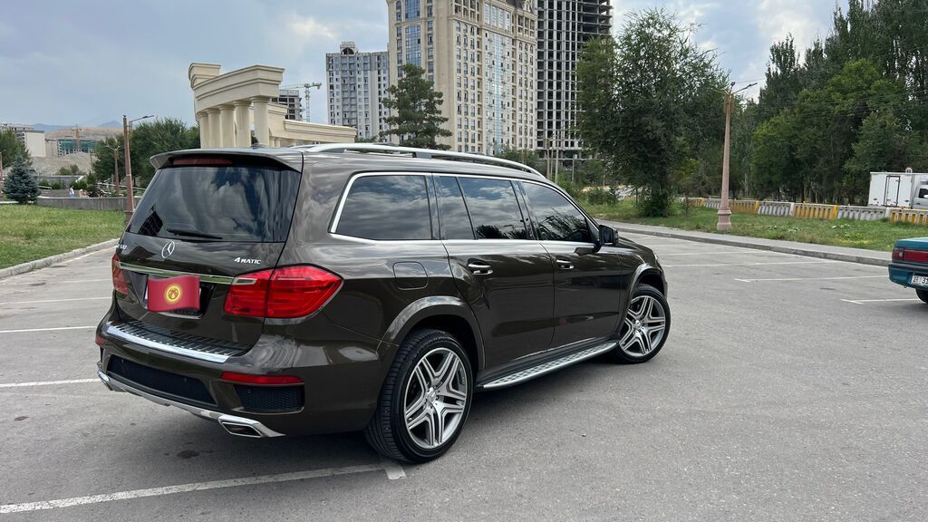Mercedes-Benz GL-class AMG: 2013 г., 4.7 л, Автомат, Бензин, Внедорожник: фото 4