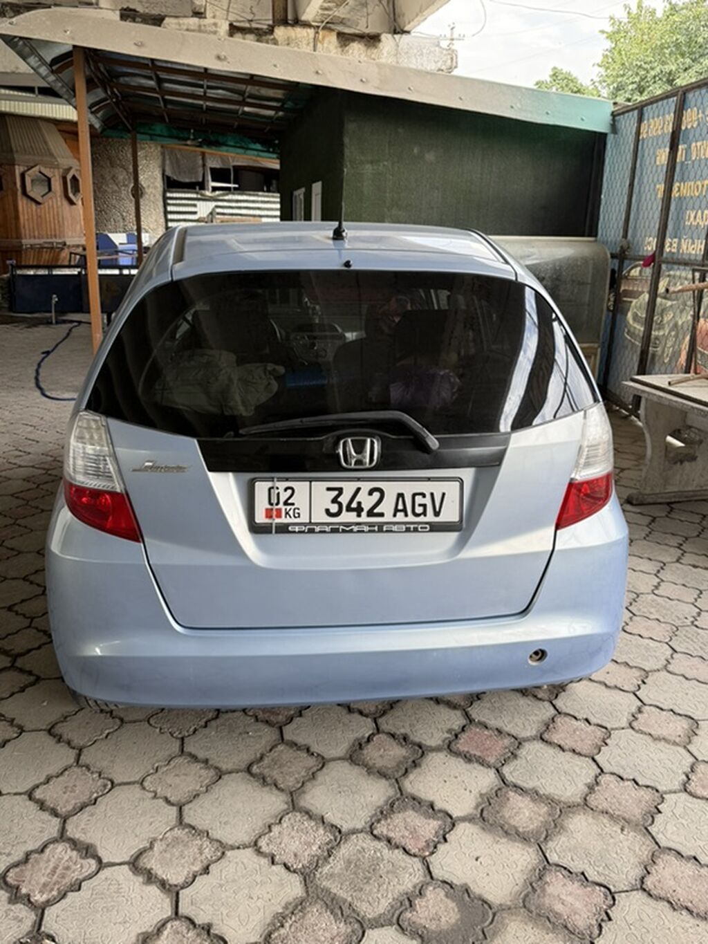 Honda Jazz: 2009 г., 1.3 л, Робот, Бензин, Хэтчбэк: фото 1
