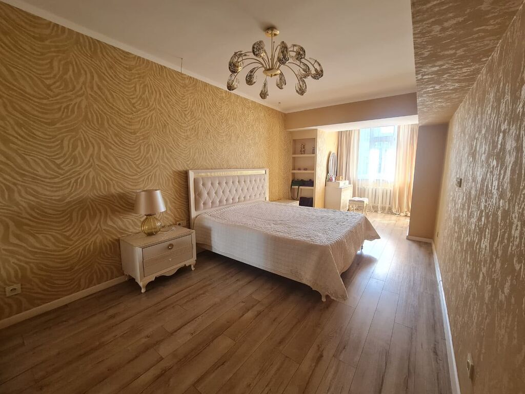 4 комнаты, 136 м², Дордой Плаза ТРЦ Индивидуалка, 5 этаж, Дизайнерский ремонт: фото 8