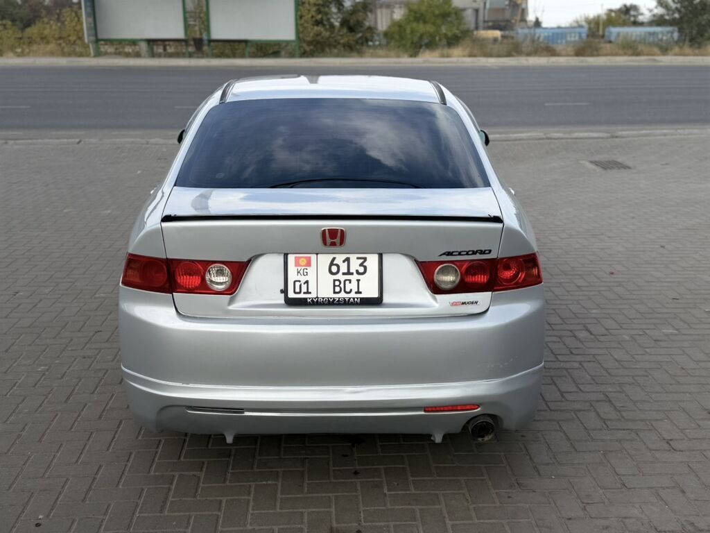 Honda Accord: 2004 г., 2 л, Автомат, Бензин, Седан: фото 6