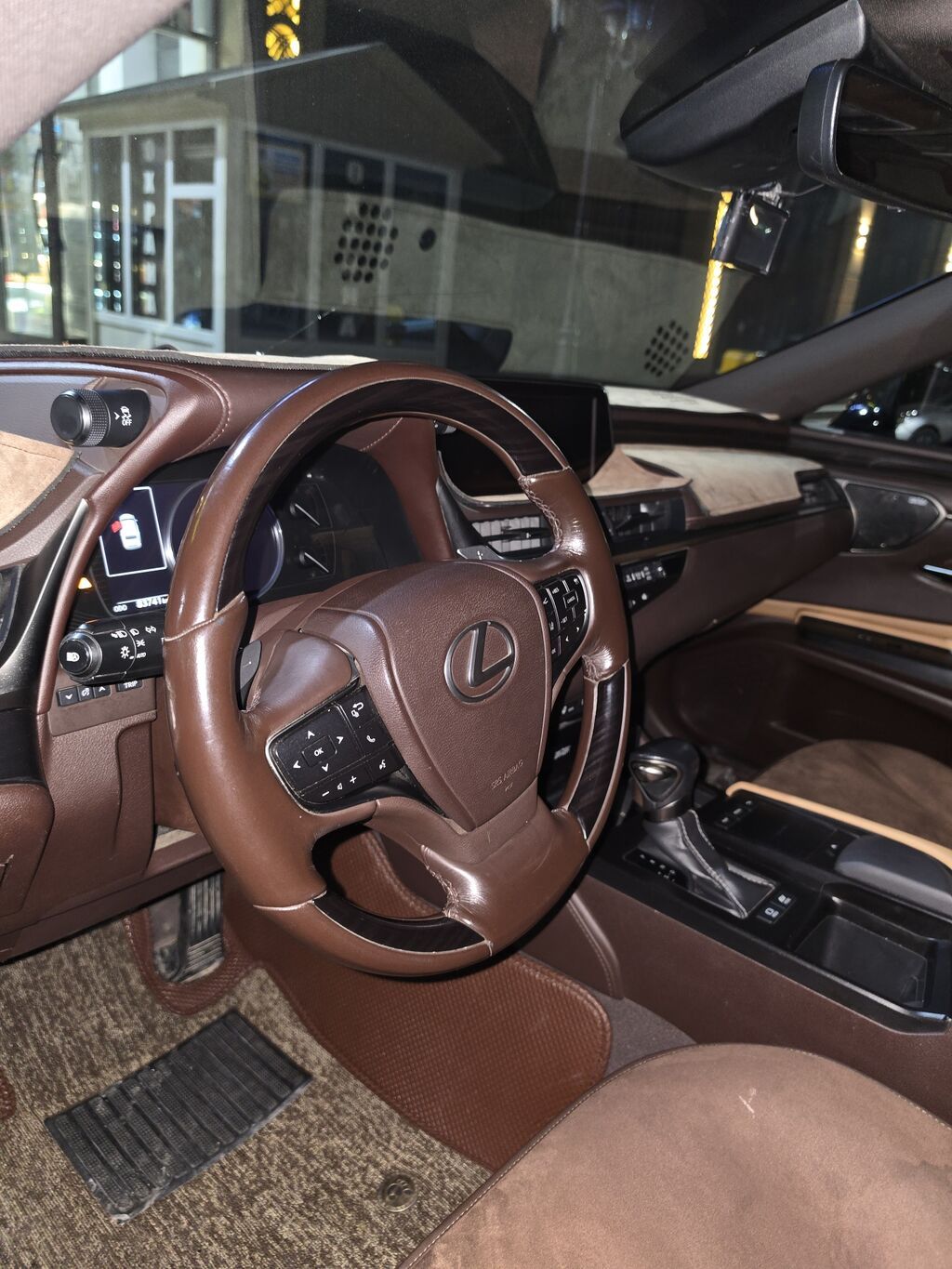 Lexus ES: 2019 г., 2.5 л, Вариатор, Гибрид, Седан: фото 5