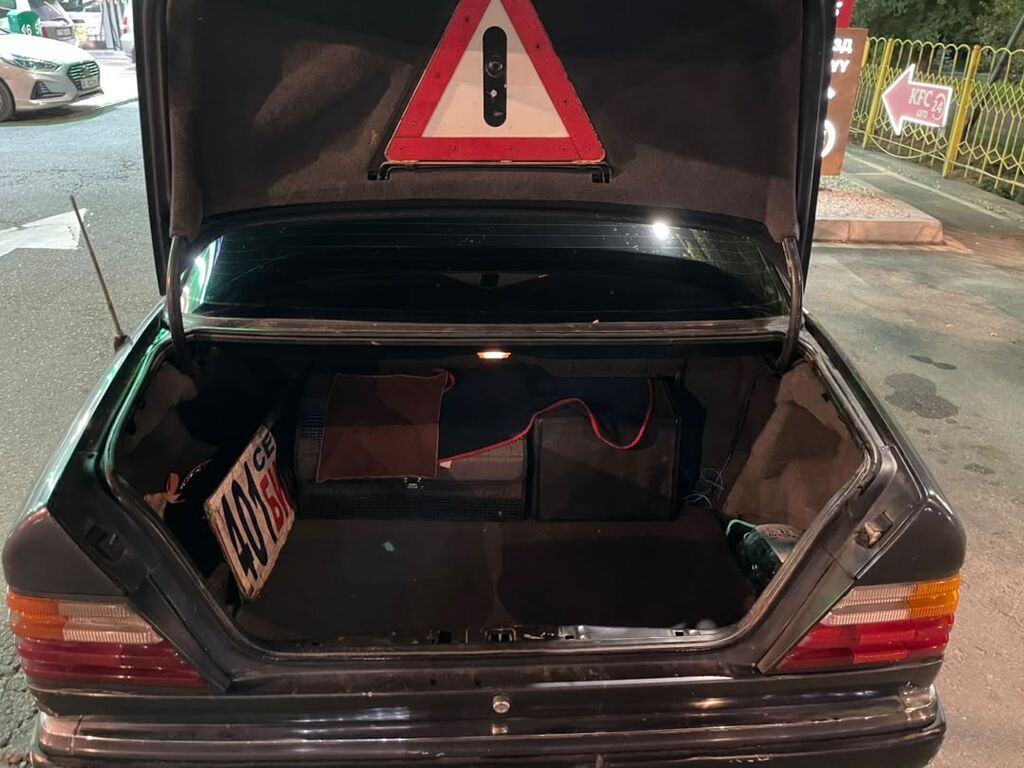 Mercedes-Benz W124