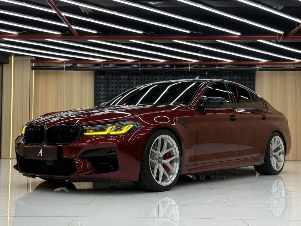 BMW M5: 2021 г., 4.4 л, Робот, Седан: фото 2