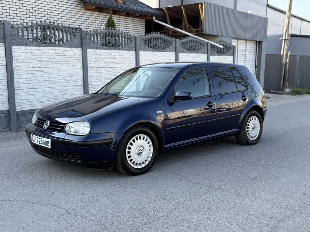 Volkswagen Golf: 2001 г., 1.4 л, Механика, Бензин, Хэтчбэк: фото 1