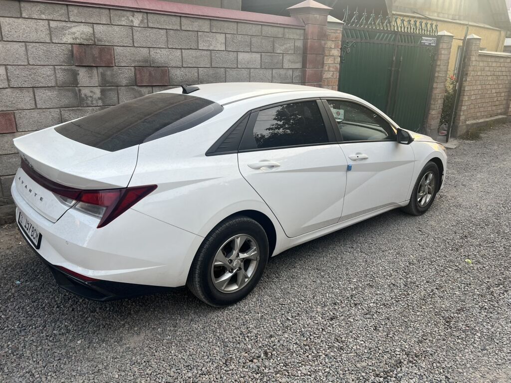 Hyundai Avante: 2021 г., 1.6 л, Автомат, Бензин, Седан: фото 3
